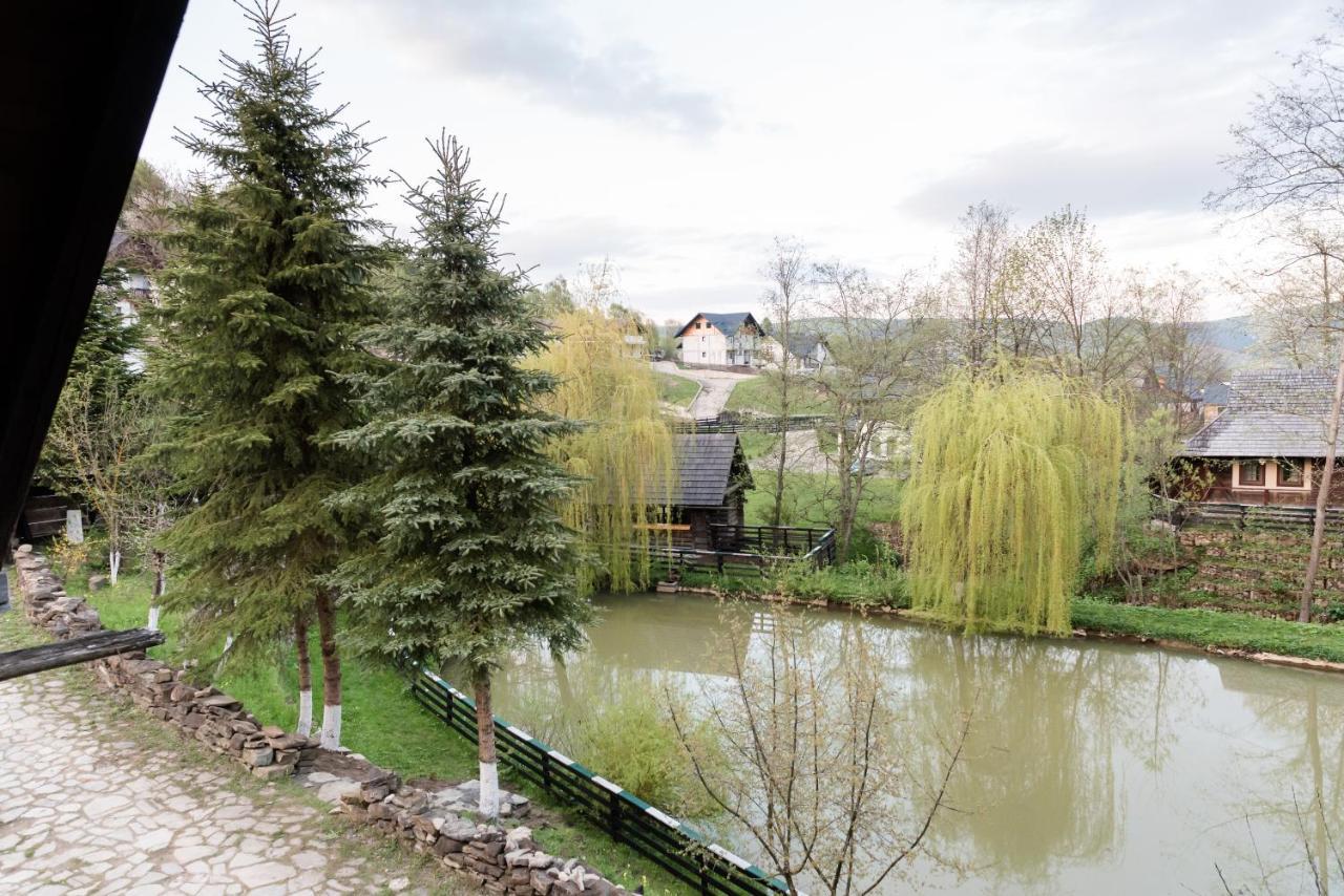 Pensiunea Casa Bunicilor Mînăstirea Humorului Exteriér fotografie