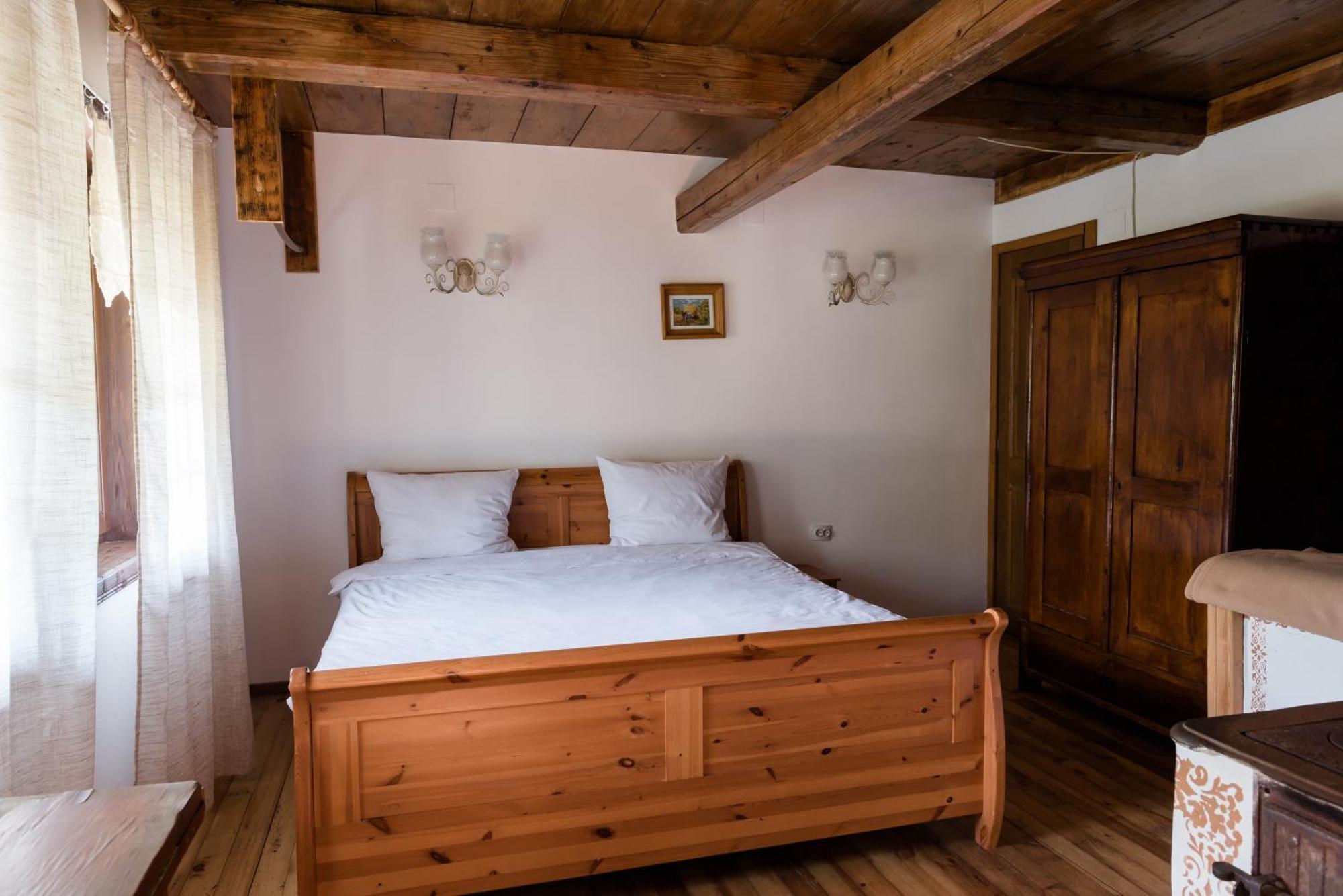 Pensiunea Casa Bunicilor Mînăstirea Humorului Exteriér fotografie