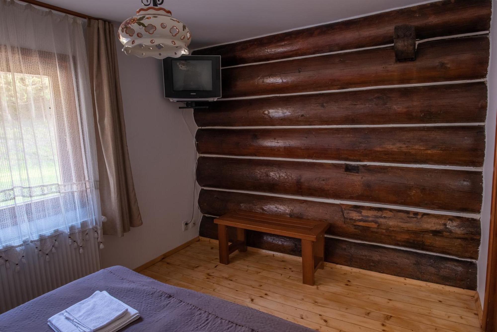 Pensiunea Casa Bunicilor Mînăstirea Humorului Pokoj fotografie